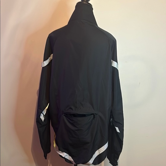 Black and Silver Reflective Performance Jacket vintage - Picture 6 of 11